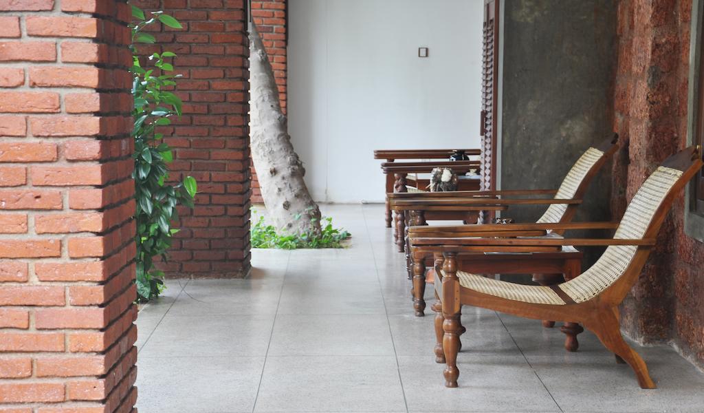 Lanka Bangla Inn Villas Restaurant & Travels Katunayaka Exterior foto